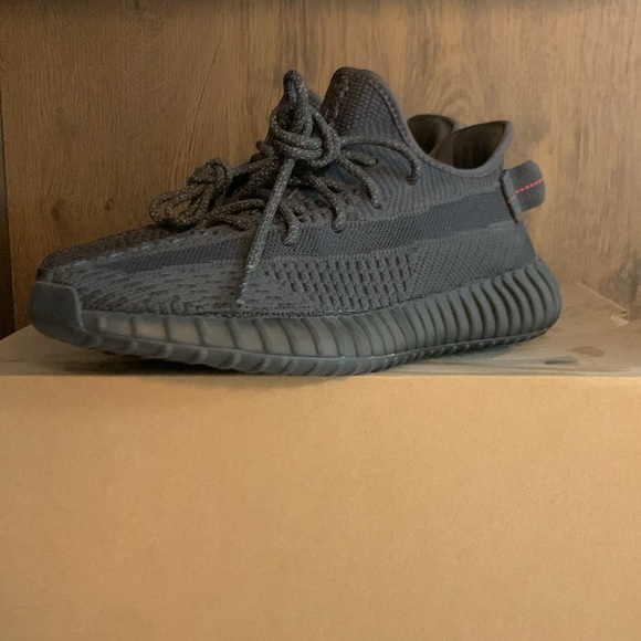 Adidas Yeezy Boost 350 V2Static Black(Reflective) - Picture 5 of 8